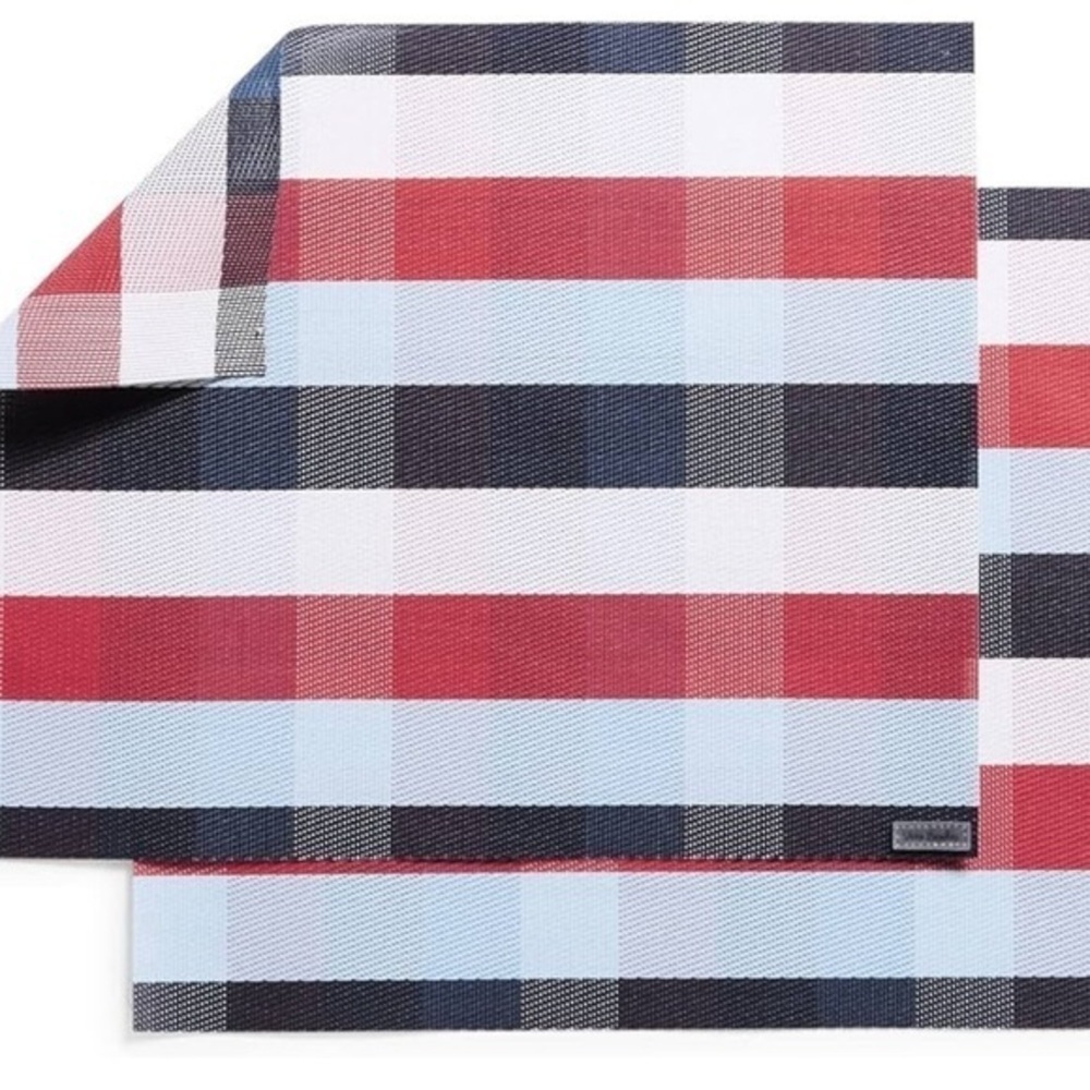 Vera Bradley set of 2 indoor / outdoor placemats *update only 2 sets left*